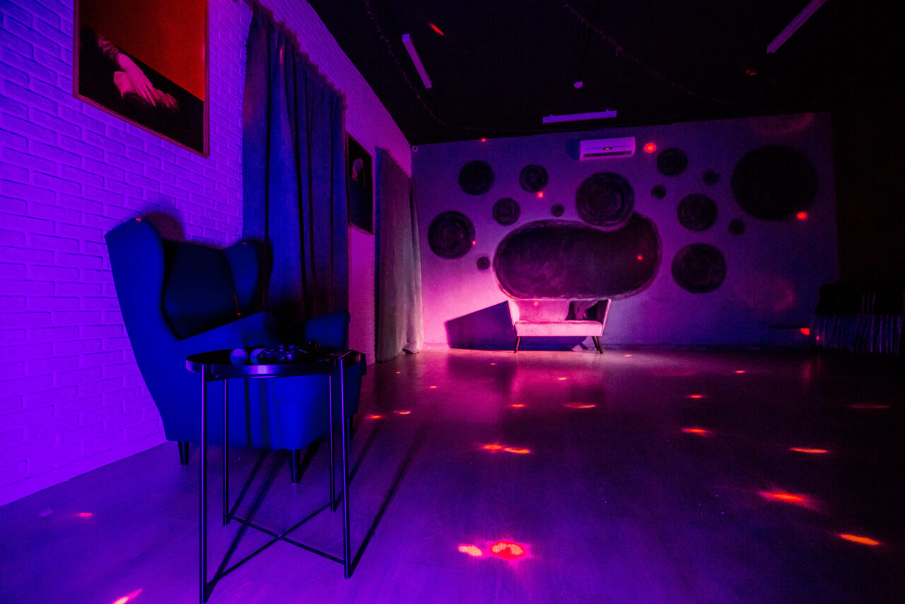 Арендовать Лофти. Lofty. Яркий лофт для вечеринок