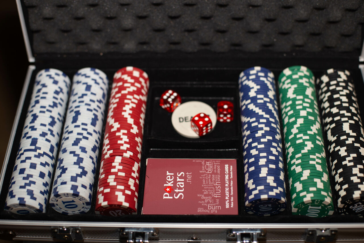 Арендовать Яркий лаундж паб под закрытие