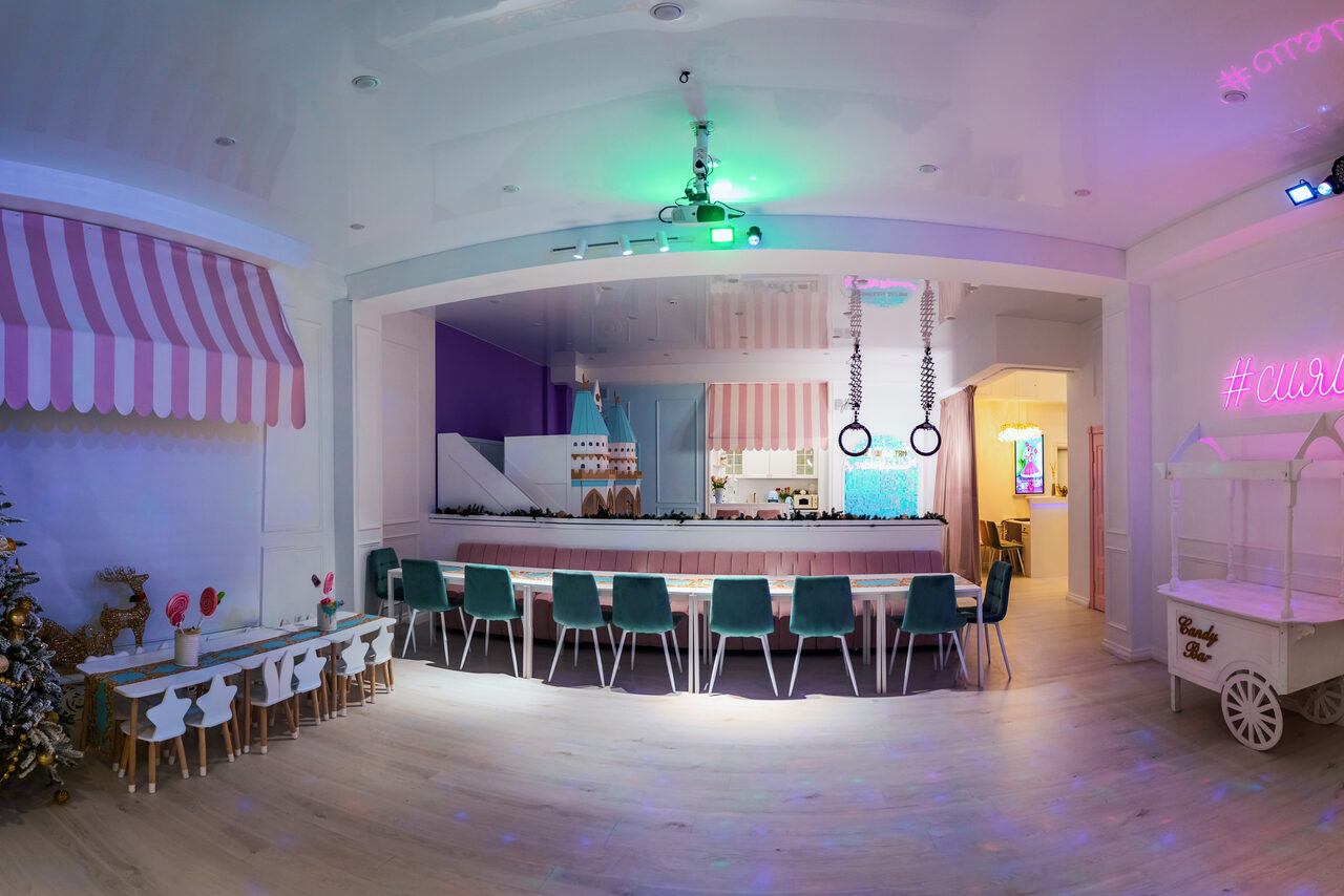 Арендовать Светлое пространство в ярких красках