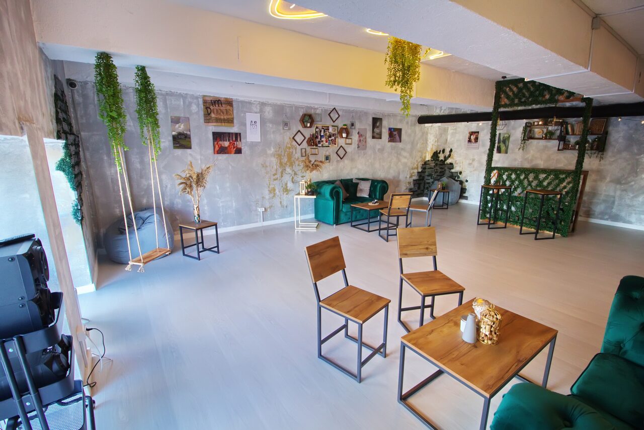 Арендовать Wood. Яркий и уютный лофт