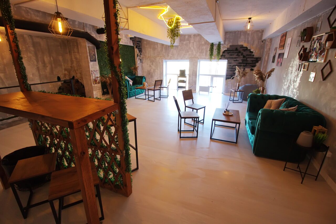 Арендовать Wood. Яркий и уютный лофт