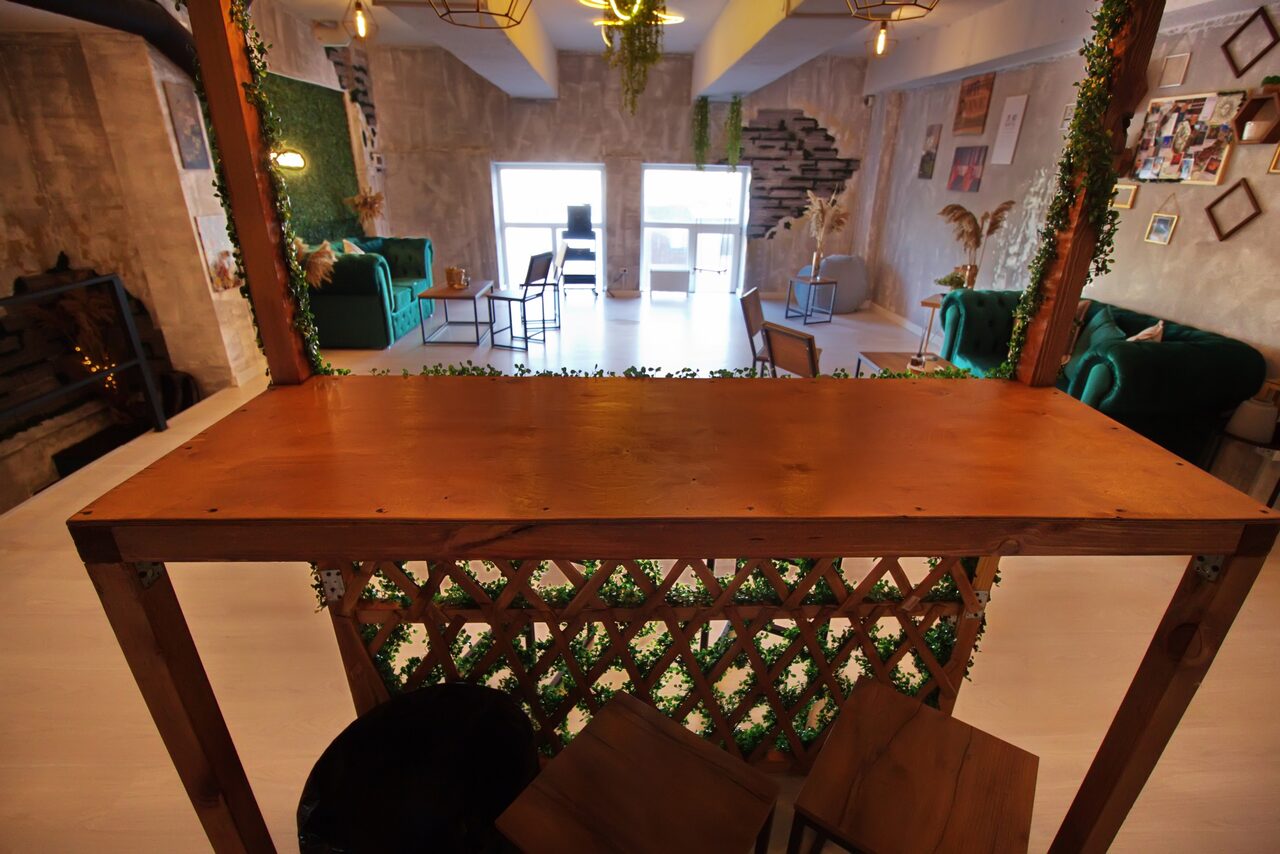 Арендовать Wood. Яркий и уютный лофт