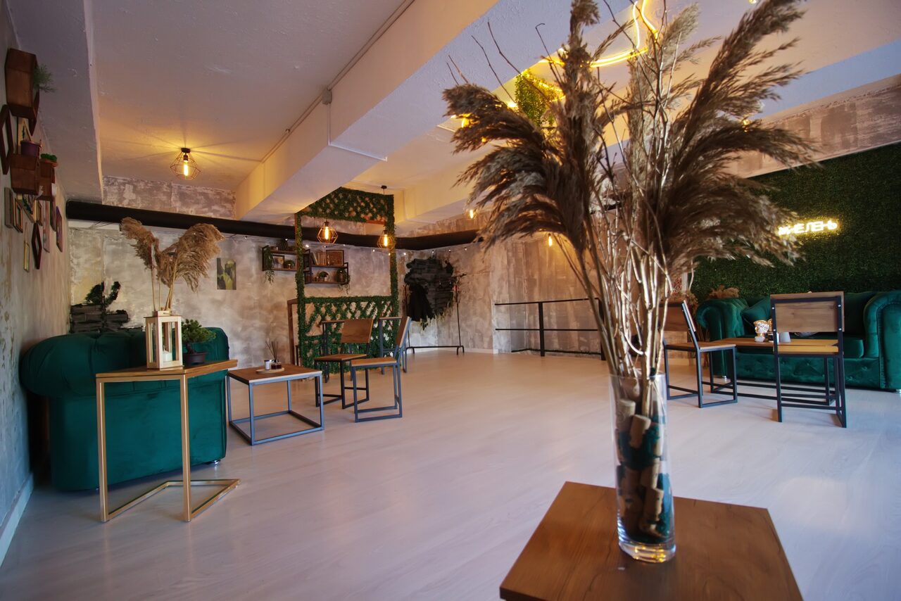 Арендовать Wood. Яркий и уютный лофт