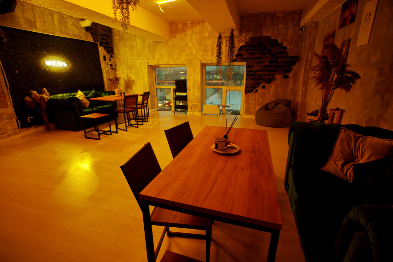 Арендовать Wood. Яркий и уютный лофт