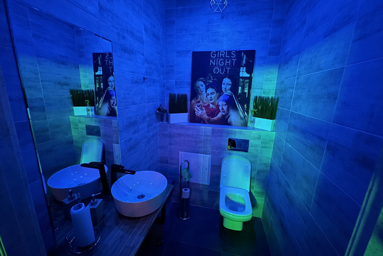 Арендовать Лофт со светомузыкой