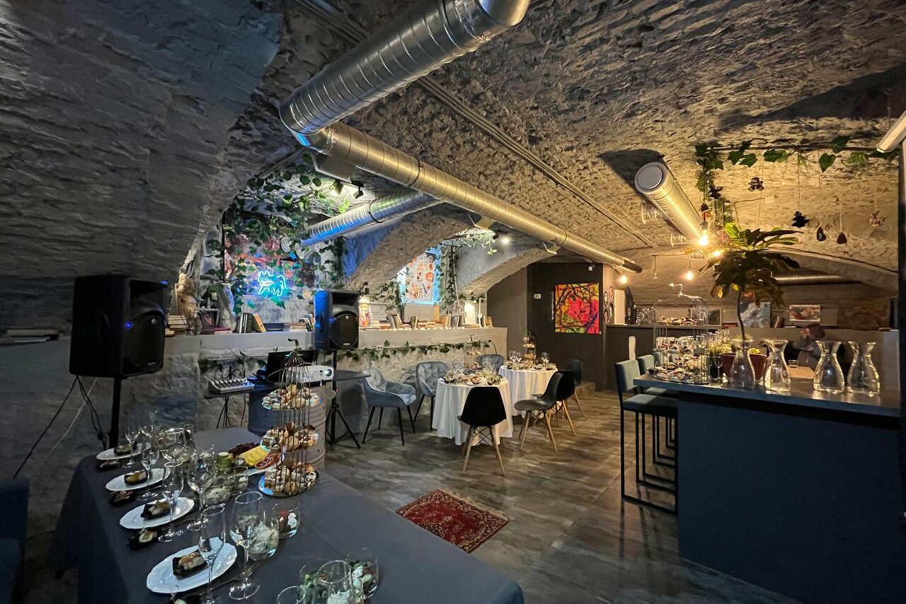 Арендовать Пространство L52. Белый зал для различных событий