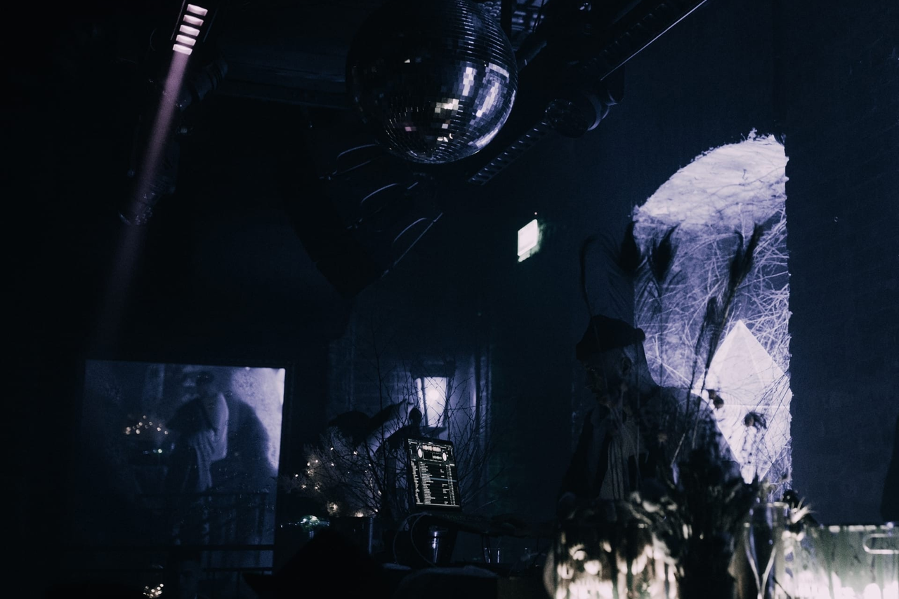 Арендовать Fantastique Ночной клуб с необычным интерьером