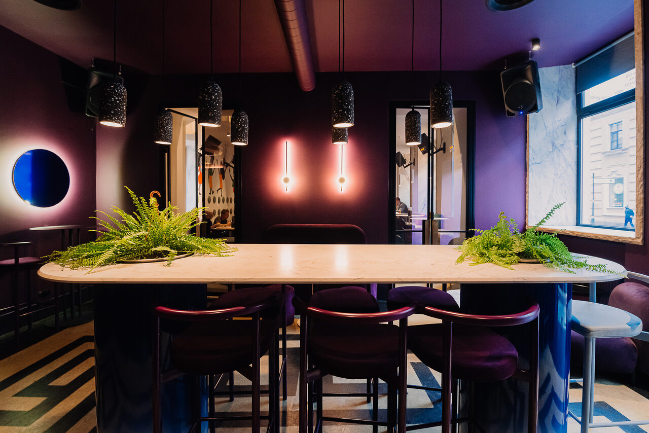 Арендовать Мама Тата Темный лофт с атмосферным освещением