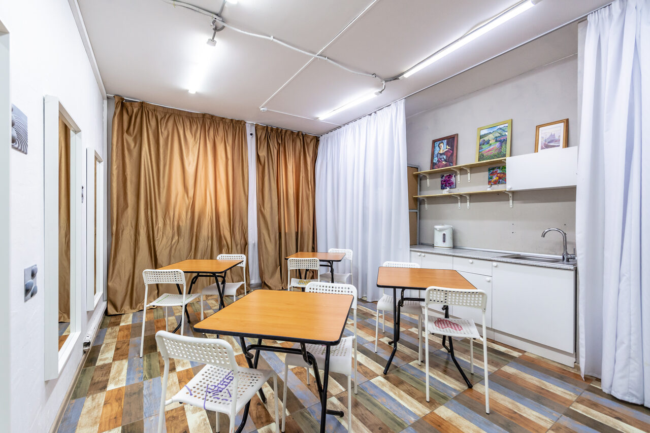 Арендовать Светлый зал на 20 человек