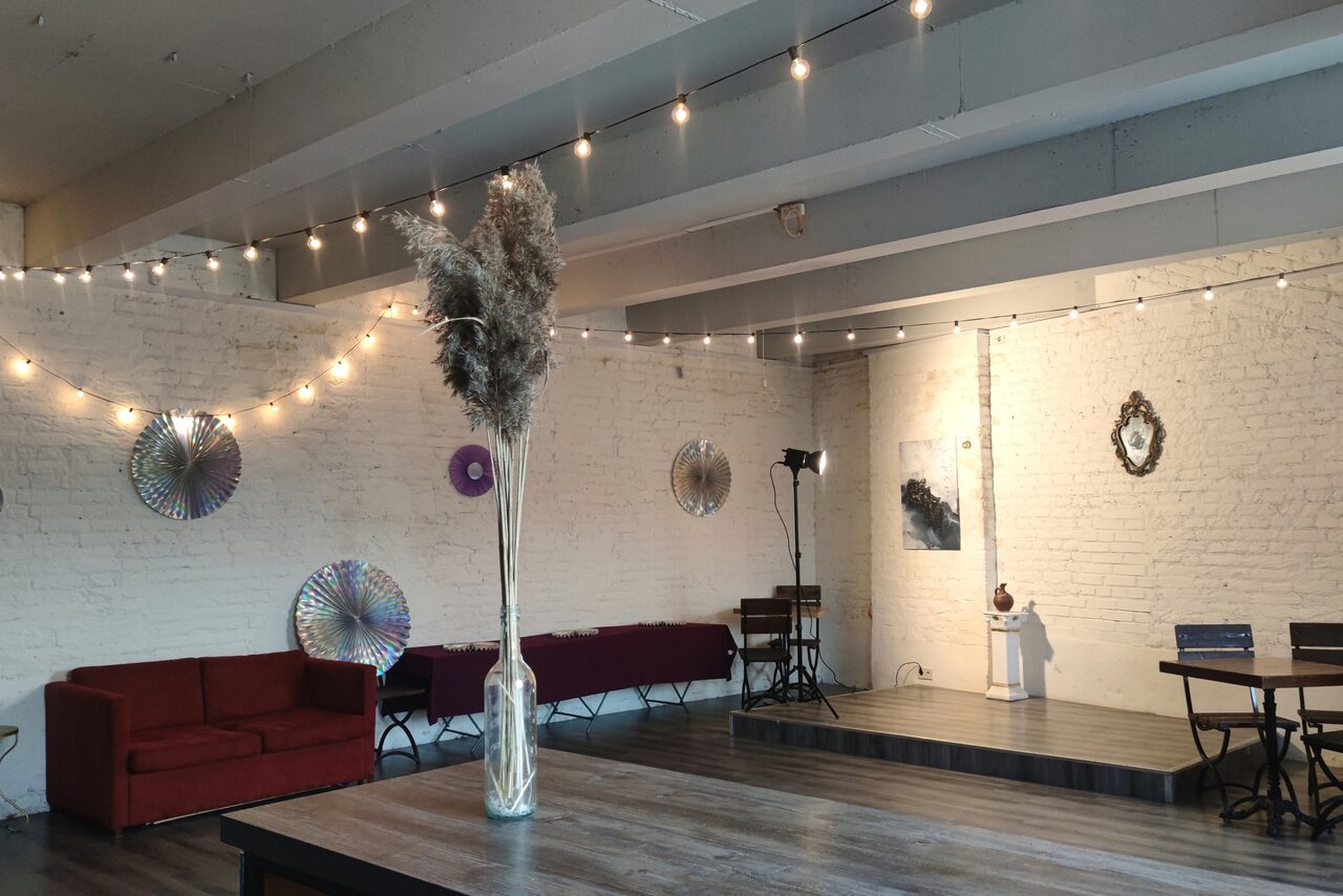 Арендовать Стильное современное помещение для мероприятий