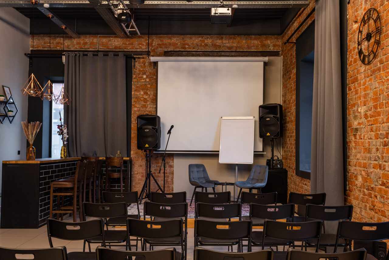 Арендовать Интерьерный зал в современном стиле