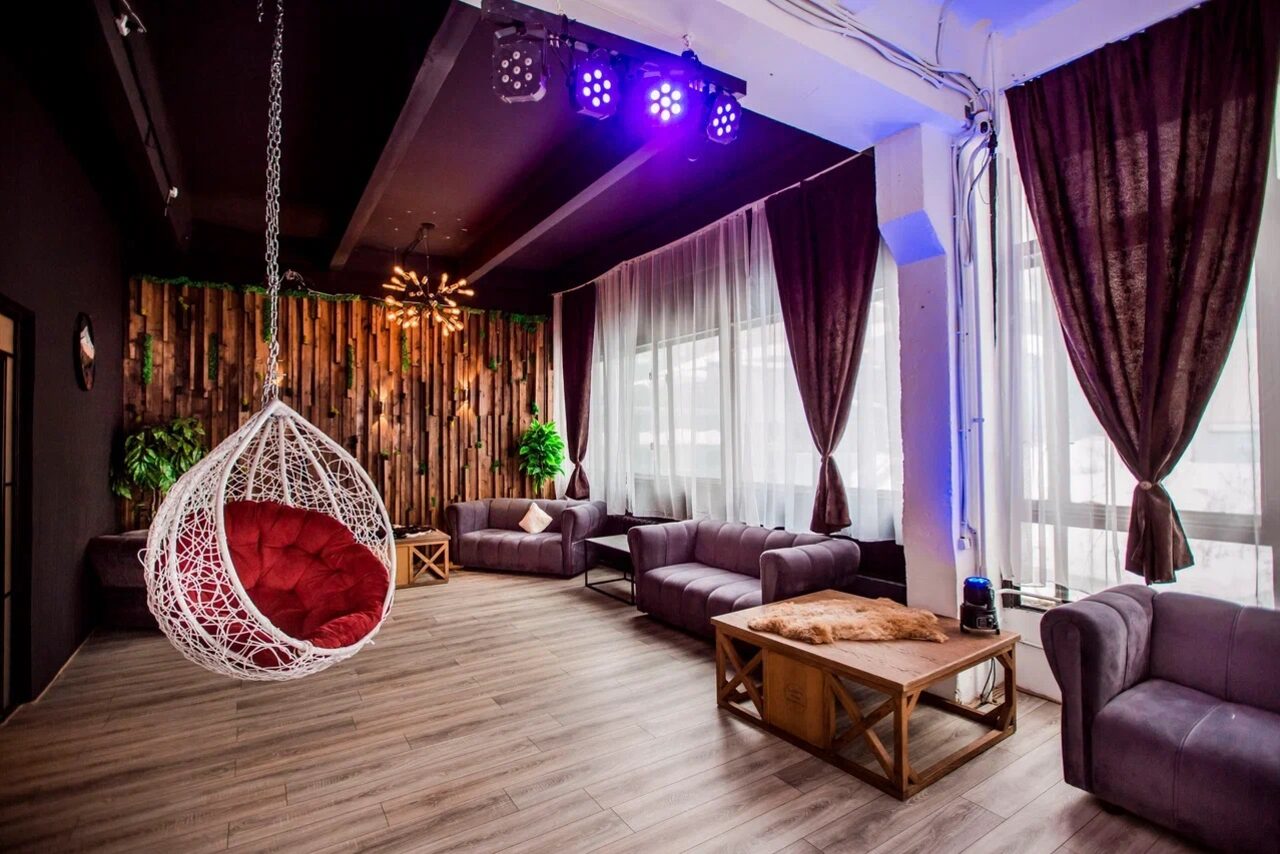 Арендовать Просторный лофт с панорамными окнами и циклорамой