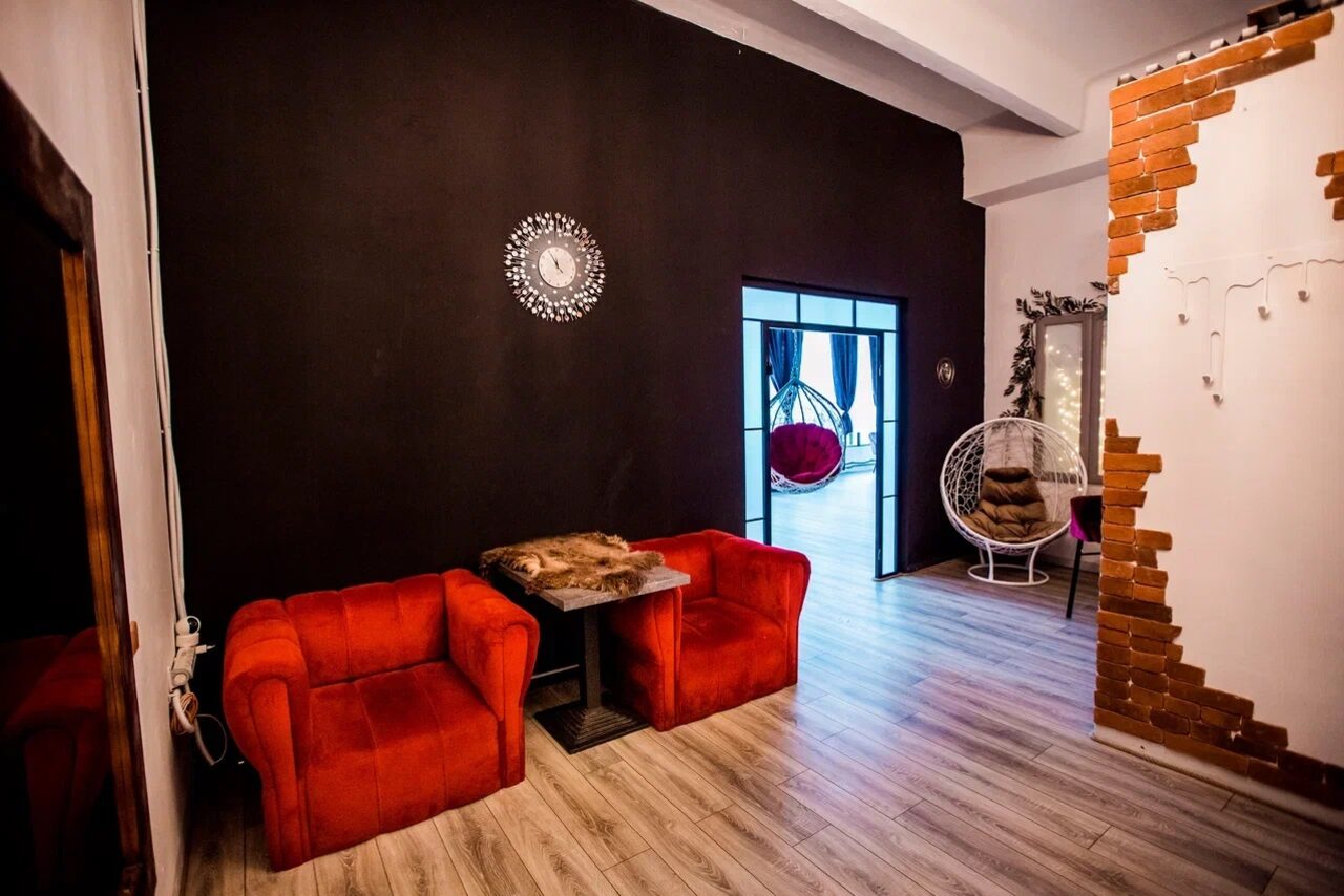 Арендовать Просторный лофт с панорамными окнами и циклорамой