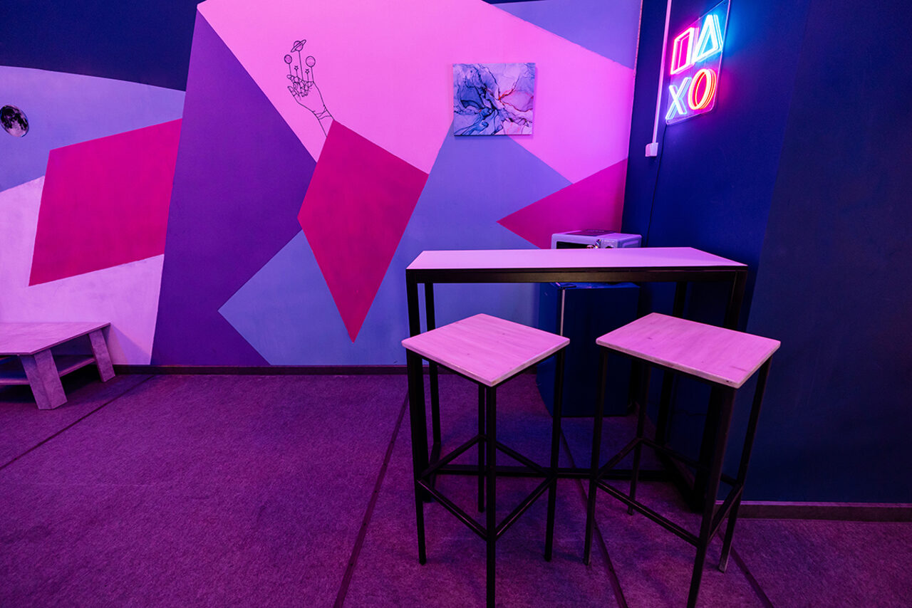 Арендовать Тёмный лофт для вечеринок 