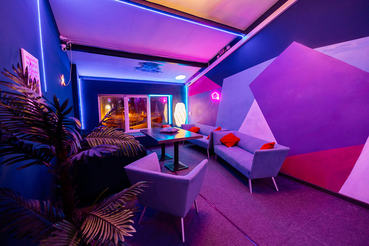 Арендовать Тёмный лофт для вечеринок 