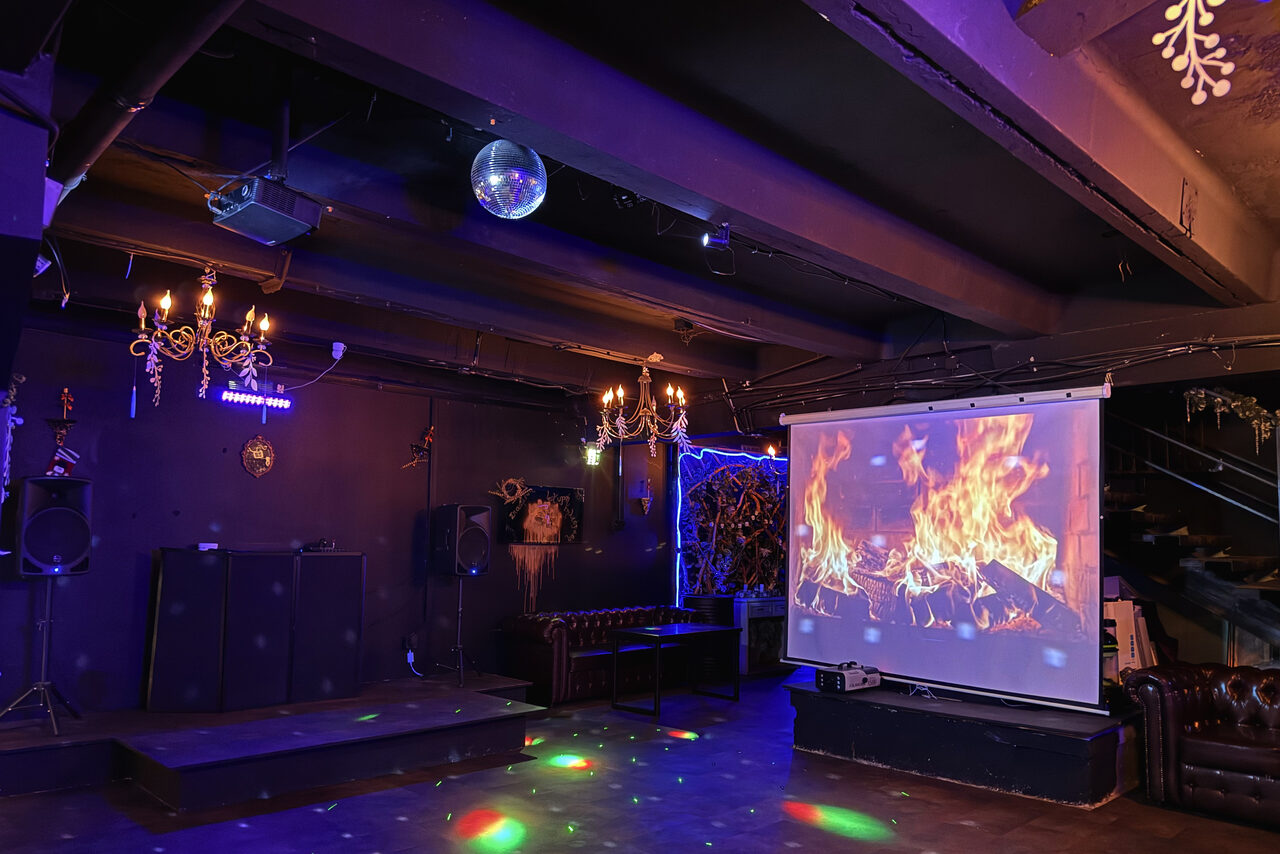 Арендовать Стильный бар под закрытие