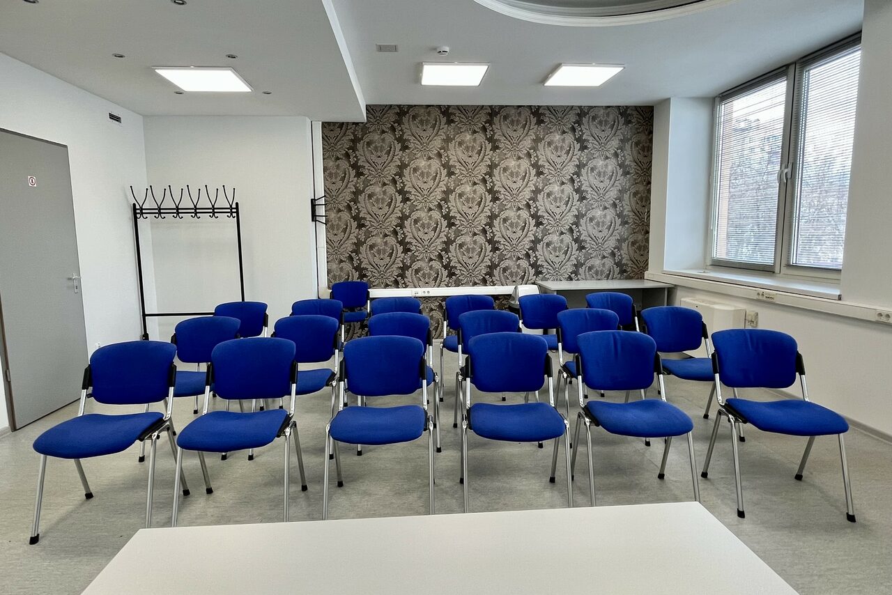 Арендовать Современный конференц-зал