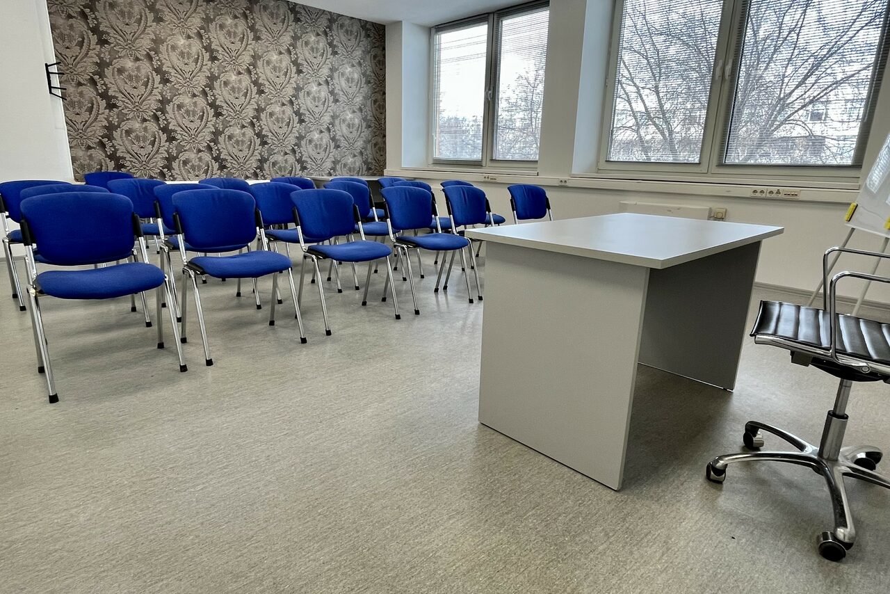 Арендовать Современный конференц-зал