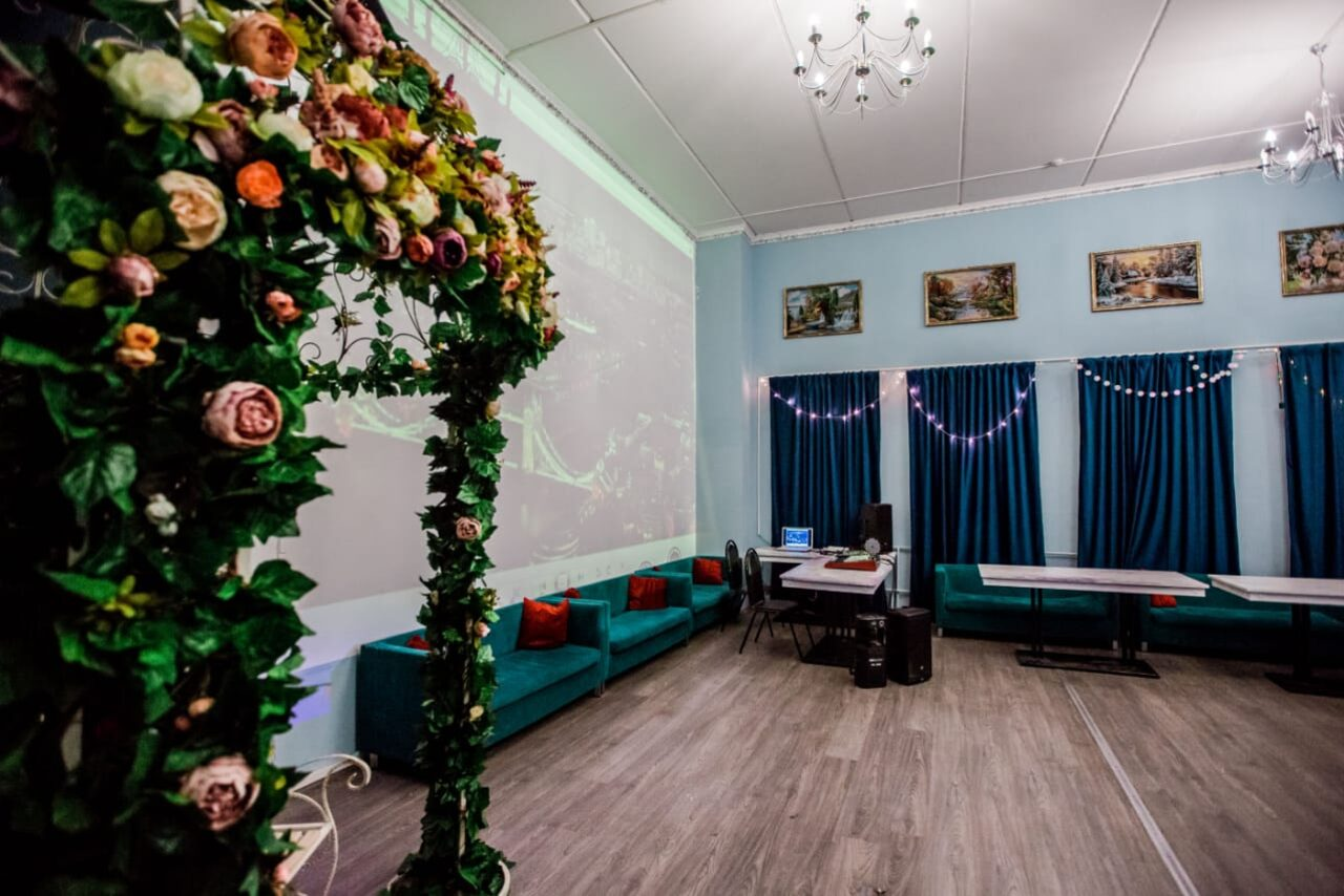 Арендовать EmpireLoft Атмосферное пространство с проектором