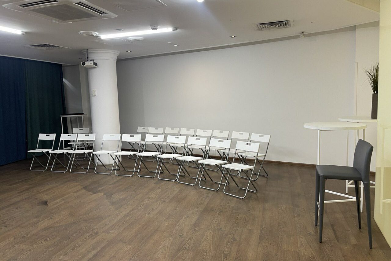 Арендовать Светлый мультиформатный лофт