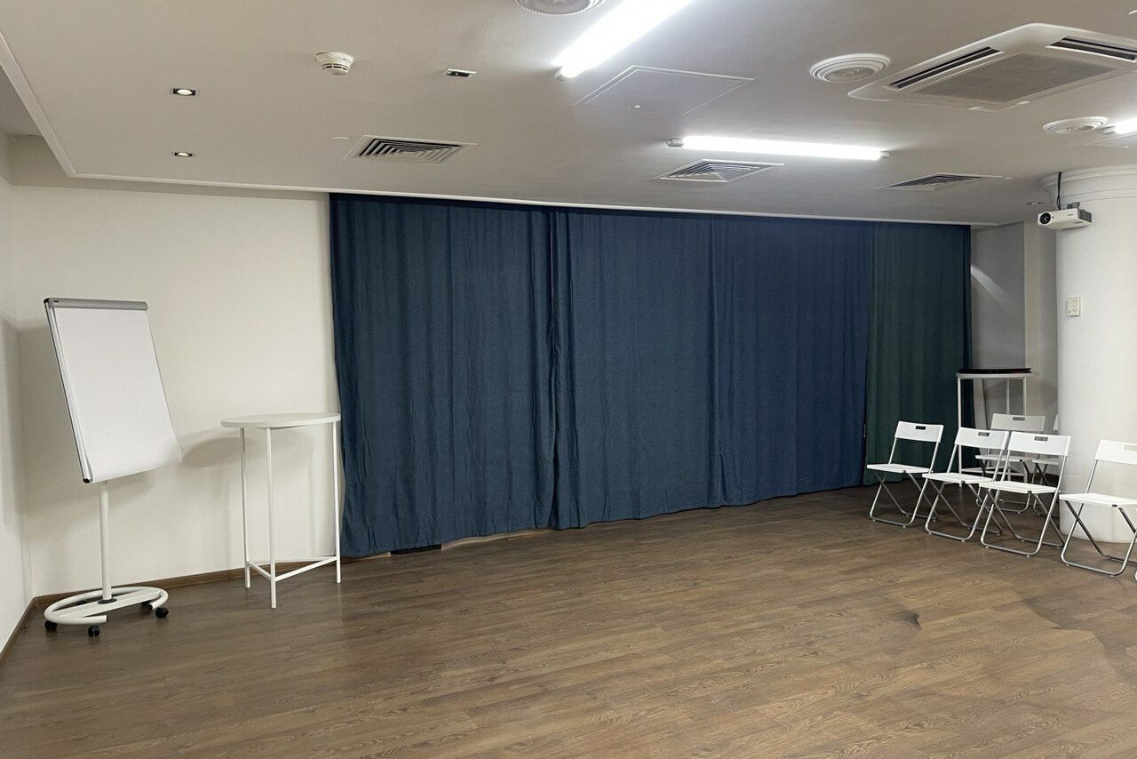 Арендовать Светлый мультиформатный лофт