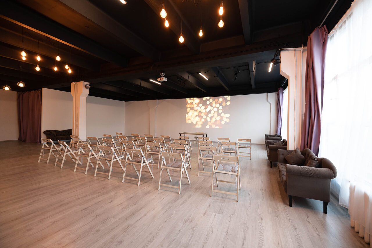 Арендовать Лео Лофт 