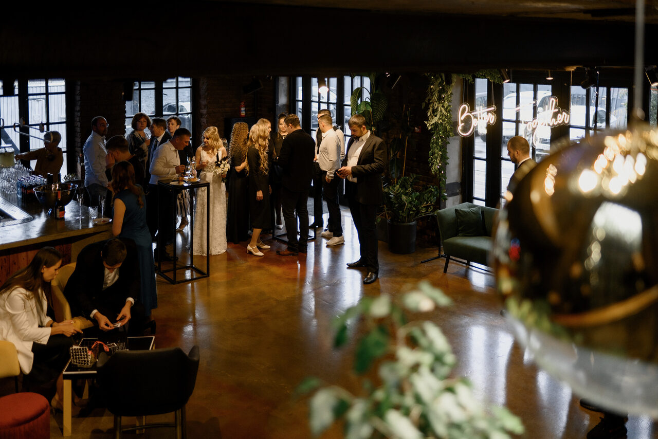 Арендовать GOELRO EDISON. Лофт для вечеринок с выходом на веранду