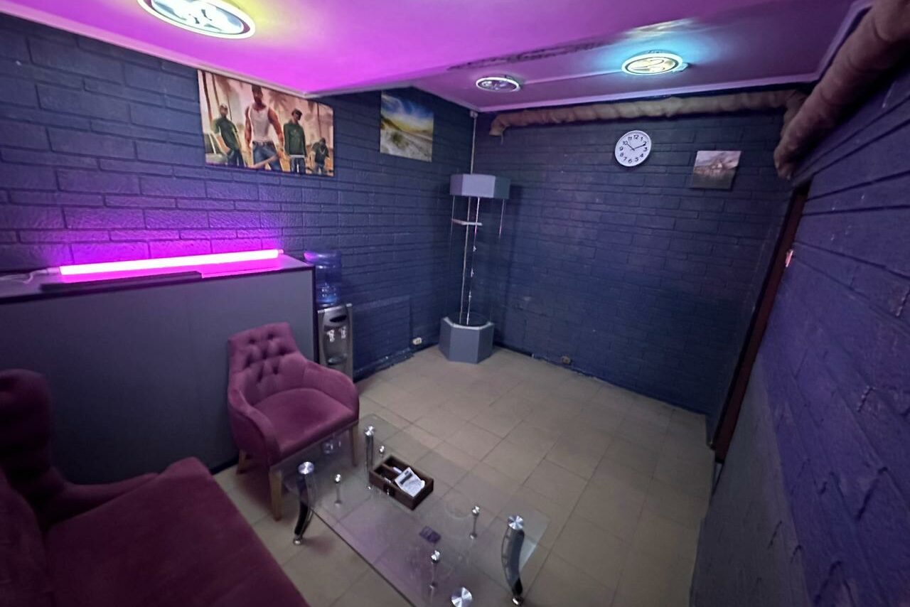 Арендовать B-13 Bar and Lounge