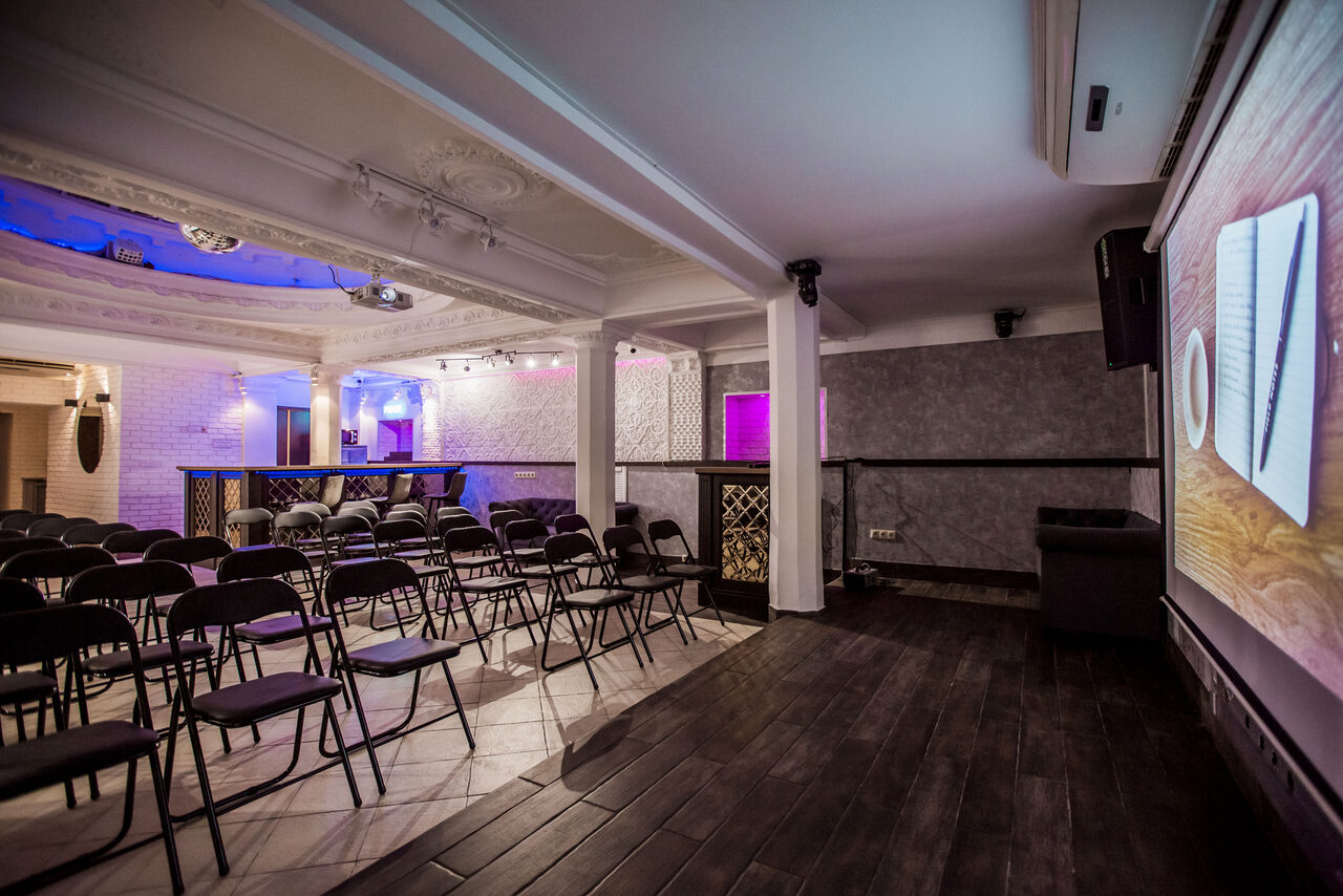 Арендовать Атмосферное пространство с зеркальным куполом