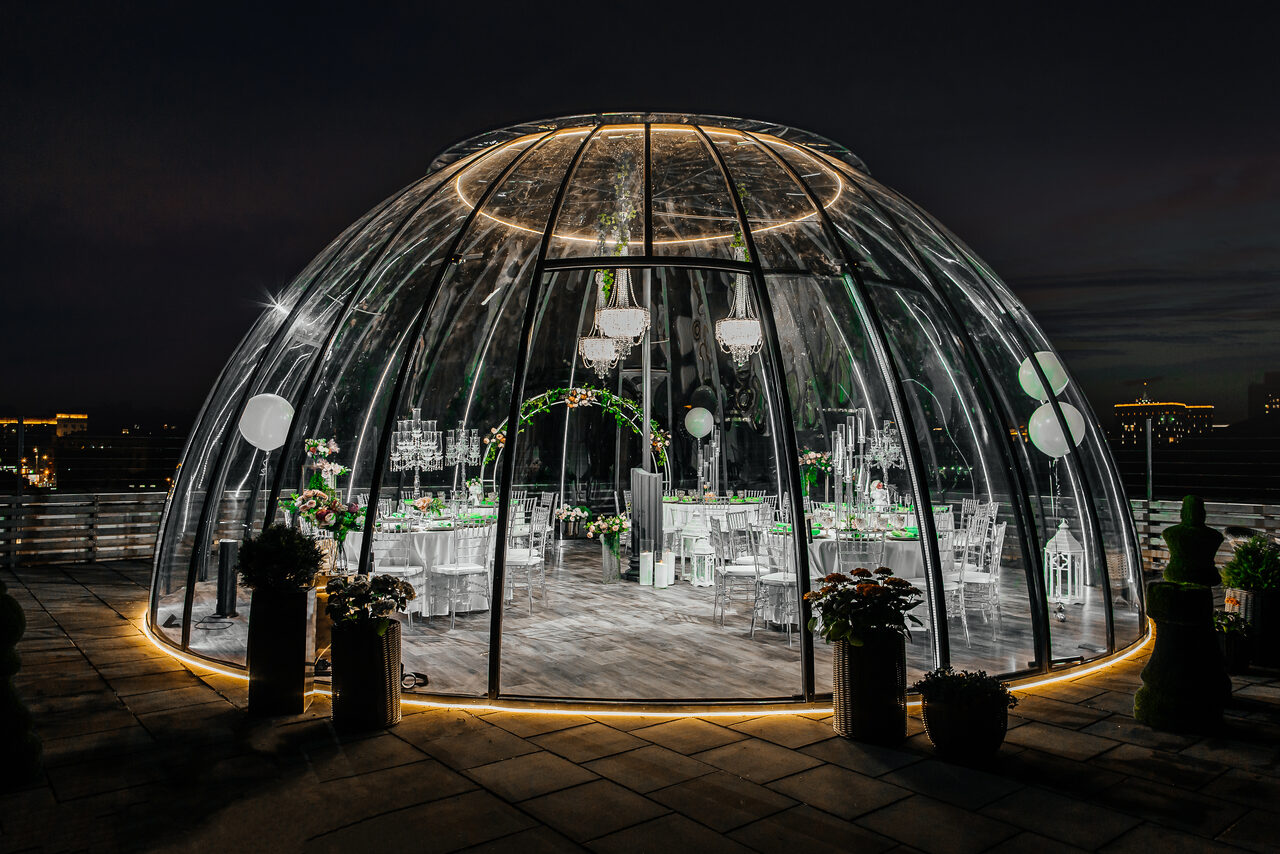 Арендовать Igloobar. Просторный купол на крыше