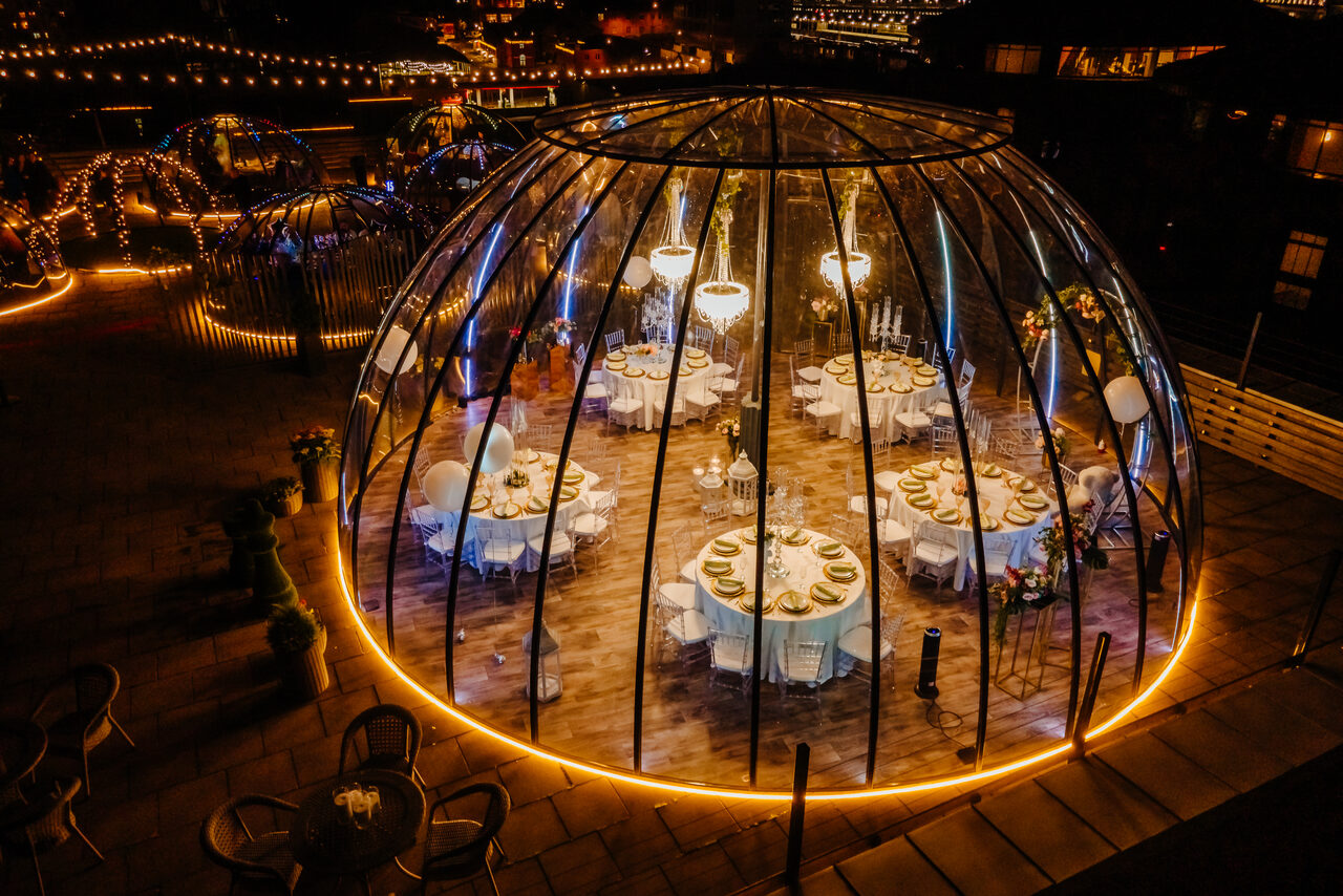 Арендовать Igloobar. Просторный купол на крыше