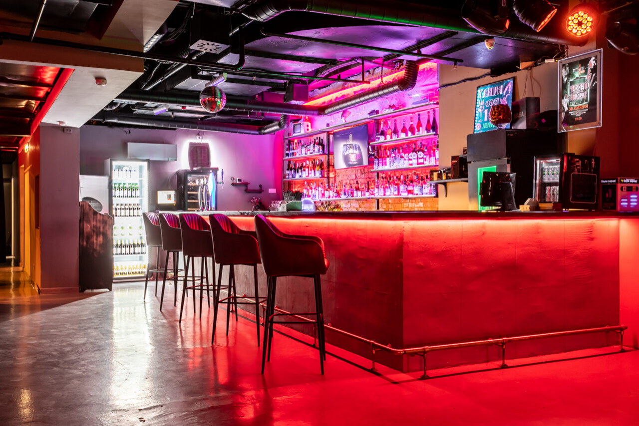 Арендовать Twenty One Club. Атмосферная площадка для концертов
