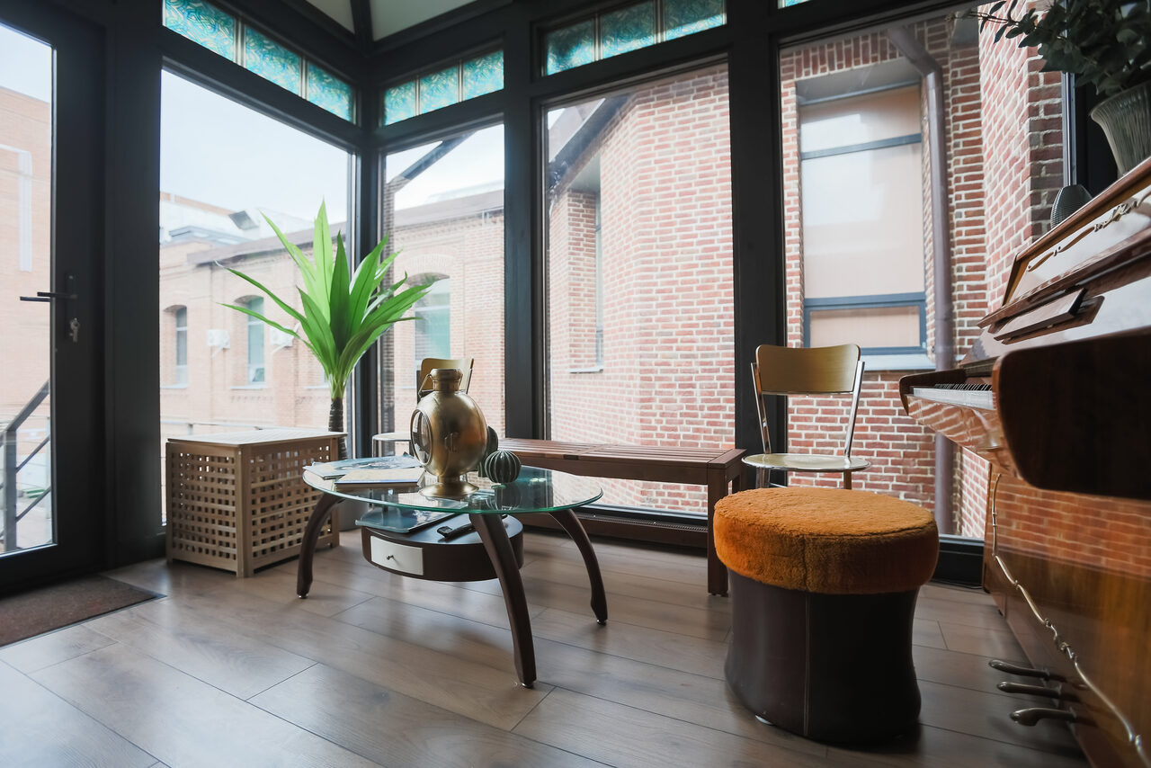 Арендовать Просторная терраса для мероприятий