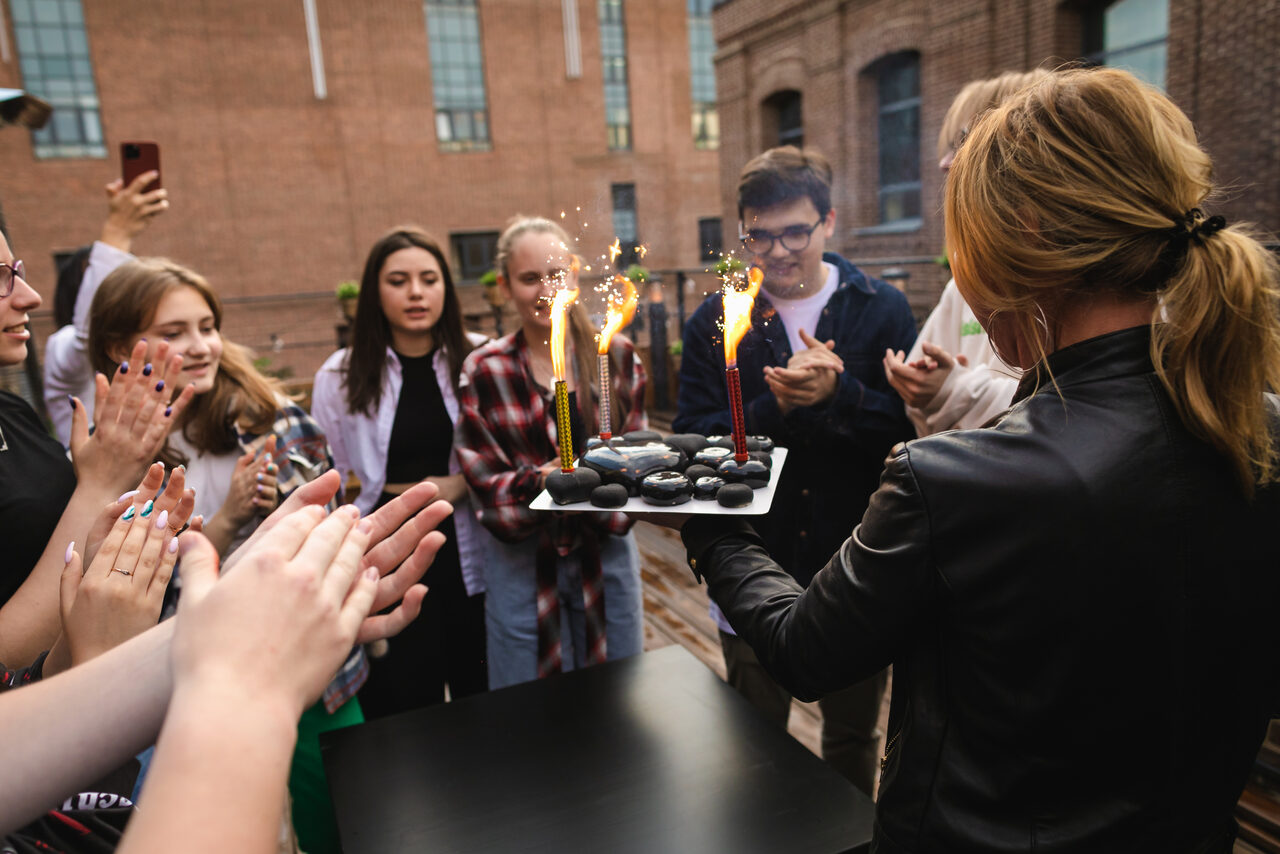 Арендовать Просторная терраса для мероприятий