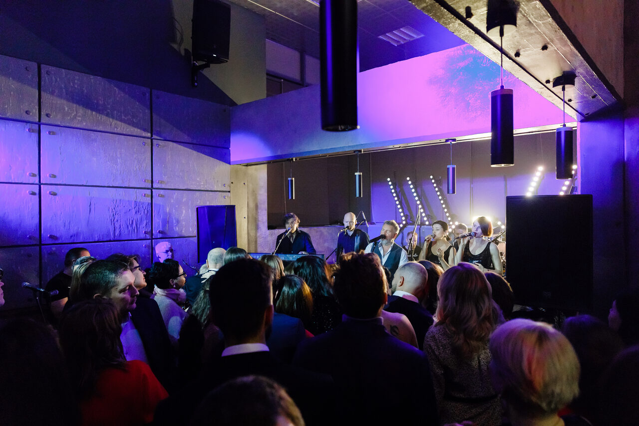 Арендовать Просторная терраса для мероприятий