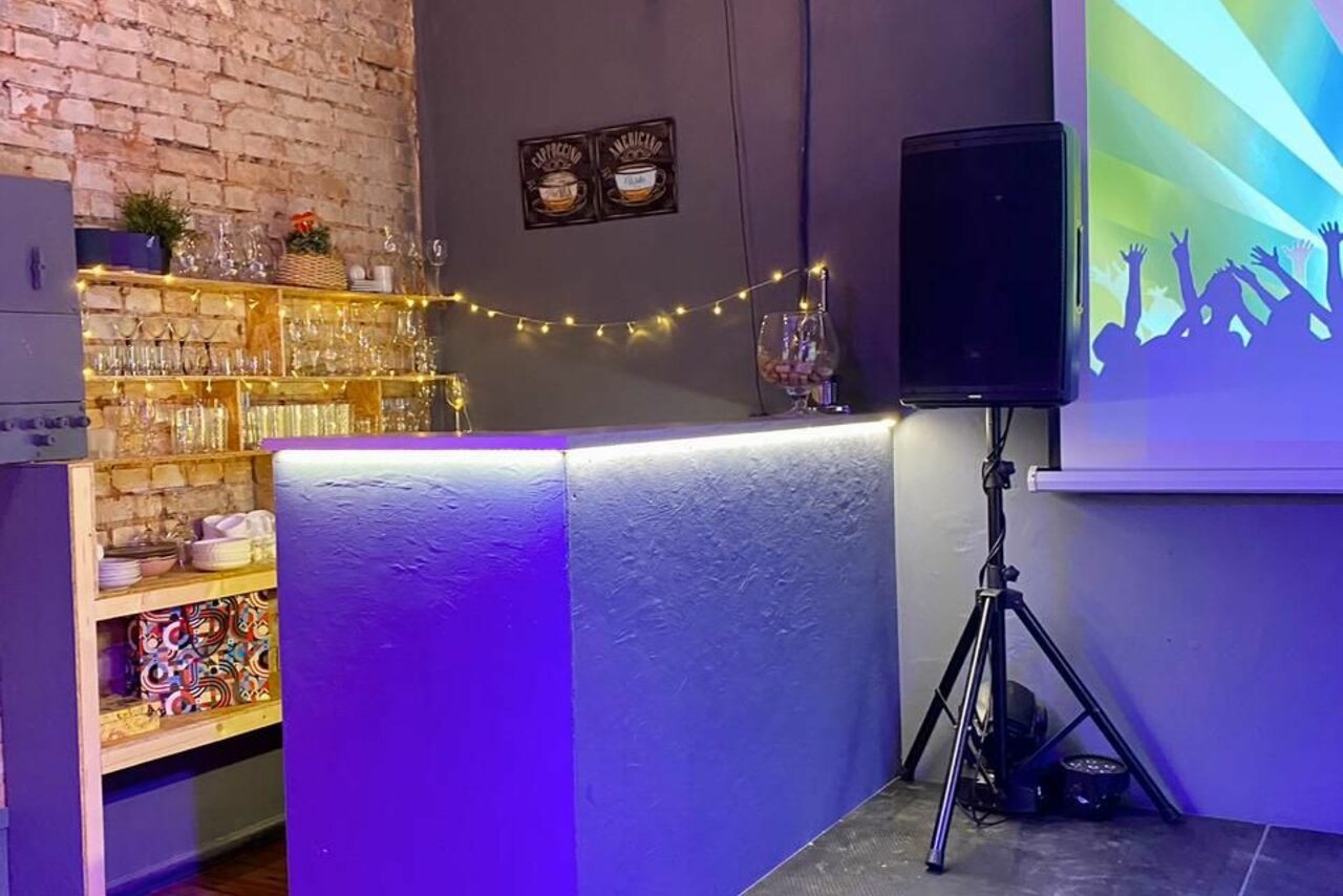 Арендовать Яркий лофт с фотозоной