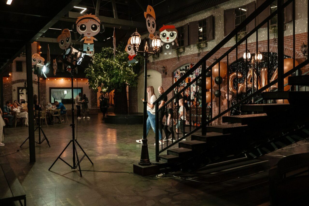 Арендовать Огромное пространство для различных событий