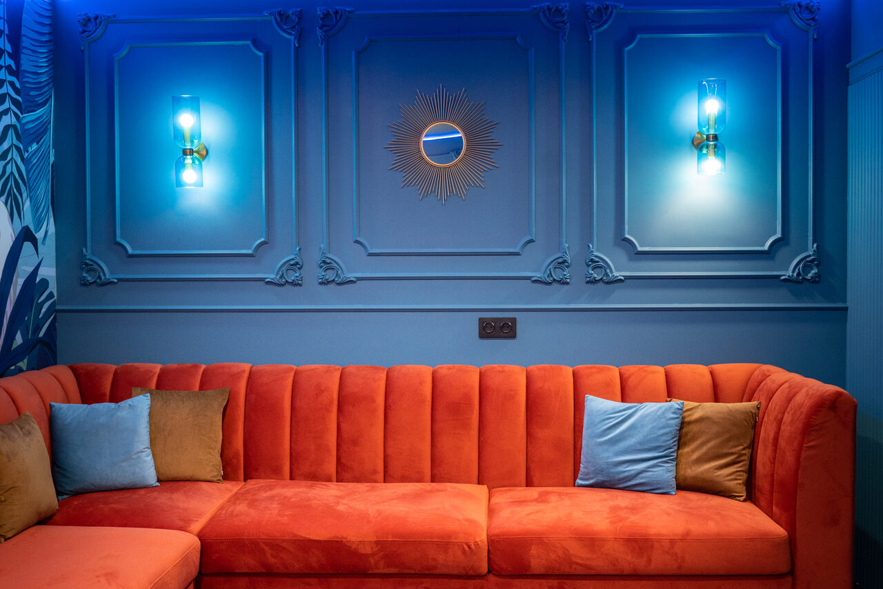 Арендовать N-Joy Яркий лофт-зал