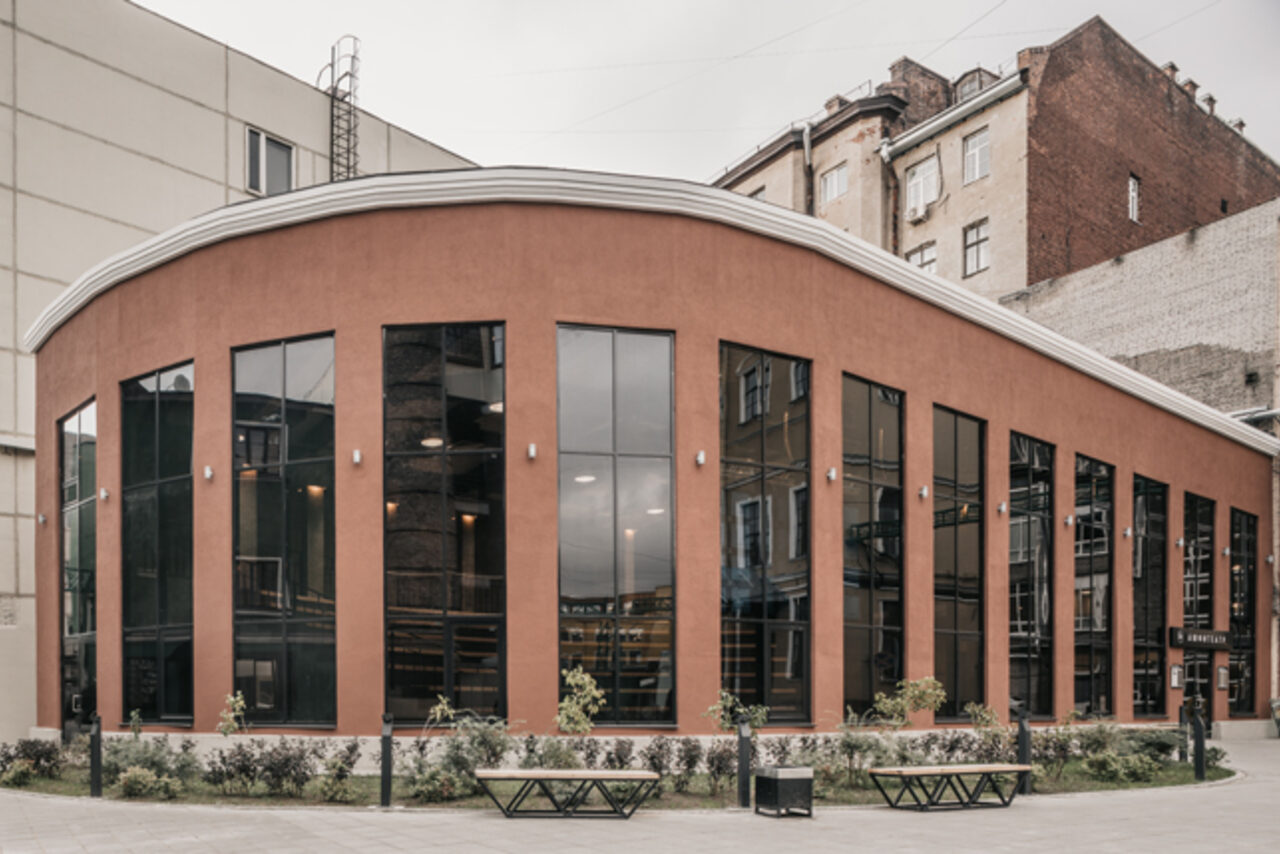 Арендовать Амфитеатр Ленполиграфмаш