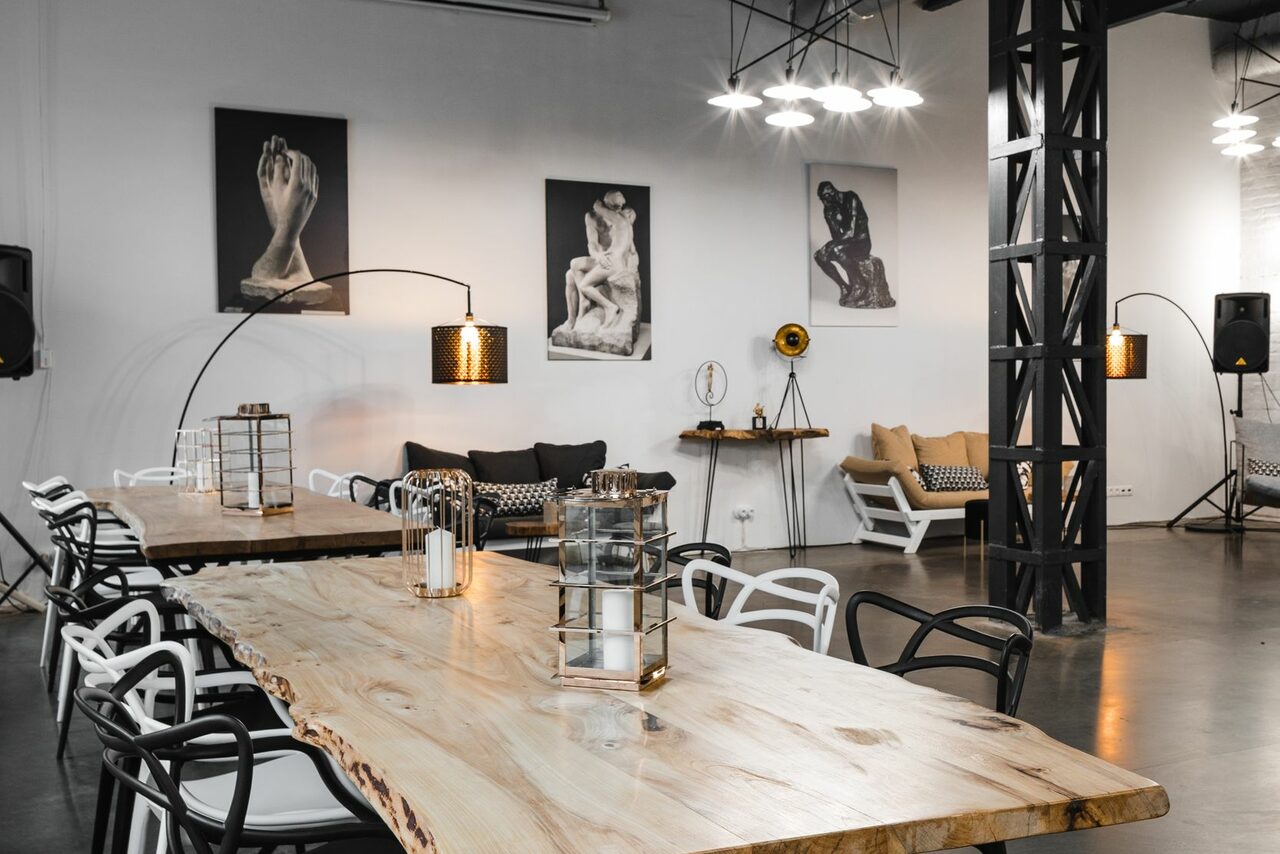 Арендовать Casa Picassa. Огюст Роден Дизайнерский двухуровневый зал