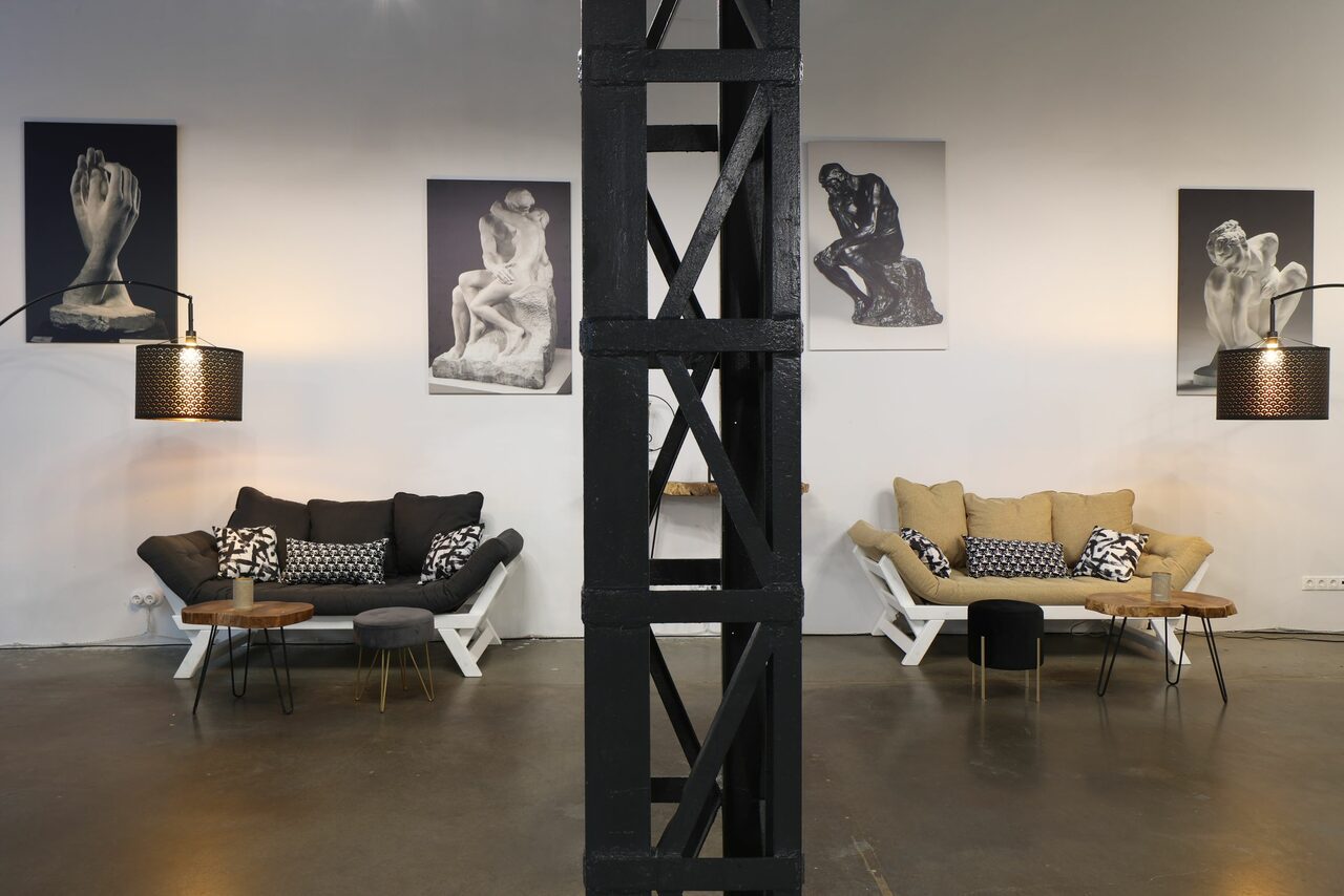 Арендовать Casa Picassa. Огюст Роден Дизайнерский двухуровневый зал