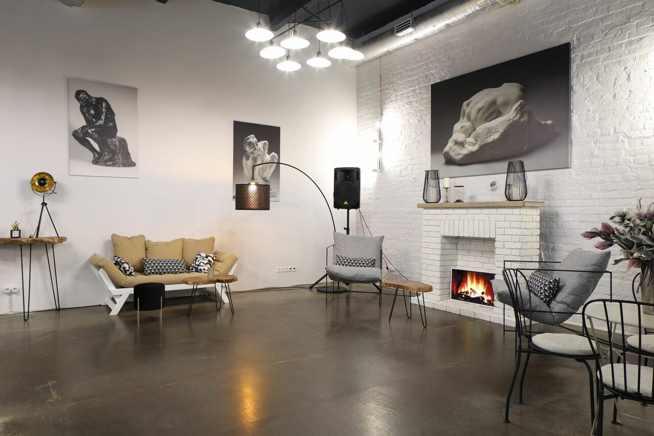 Арендовать Casa Picassa. Огюст Роден Дизайнерский двухуровневый зал