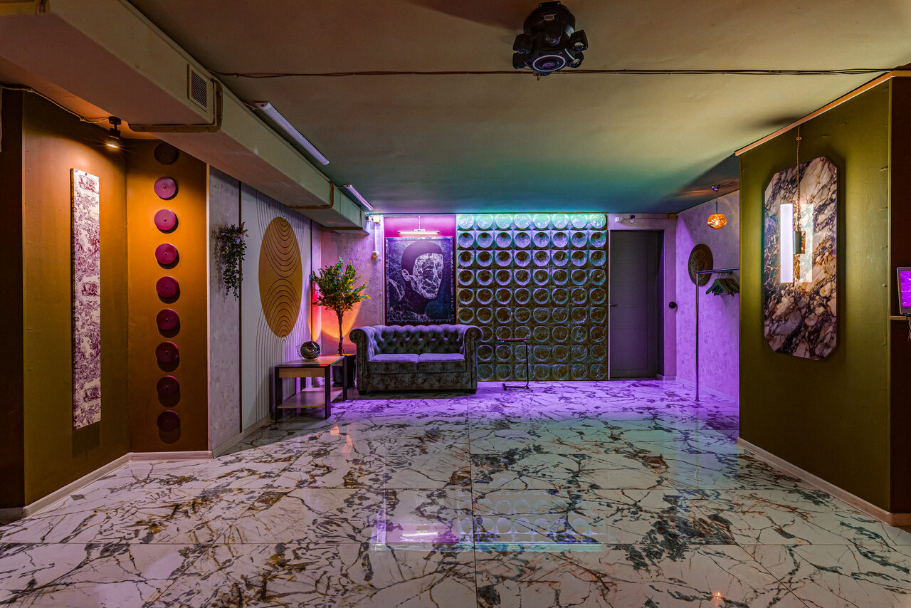 Арендовать Стильный лофт Джаванди