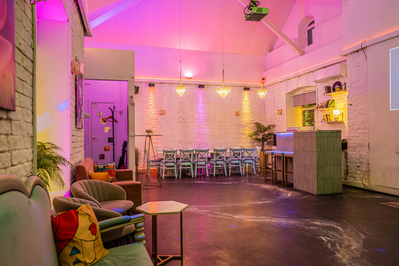 Арендовать Просторный лофт с верандой и внутренним двориком