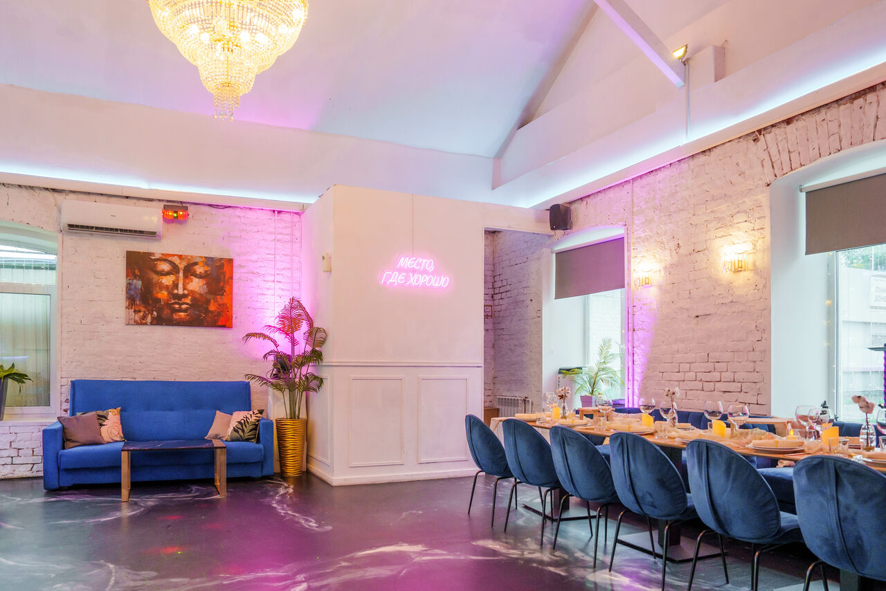 Арендовать Просторный лофт с верандой и внутренним двориком