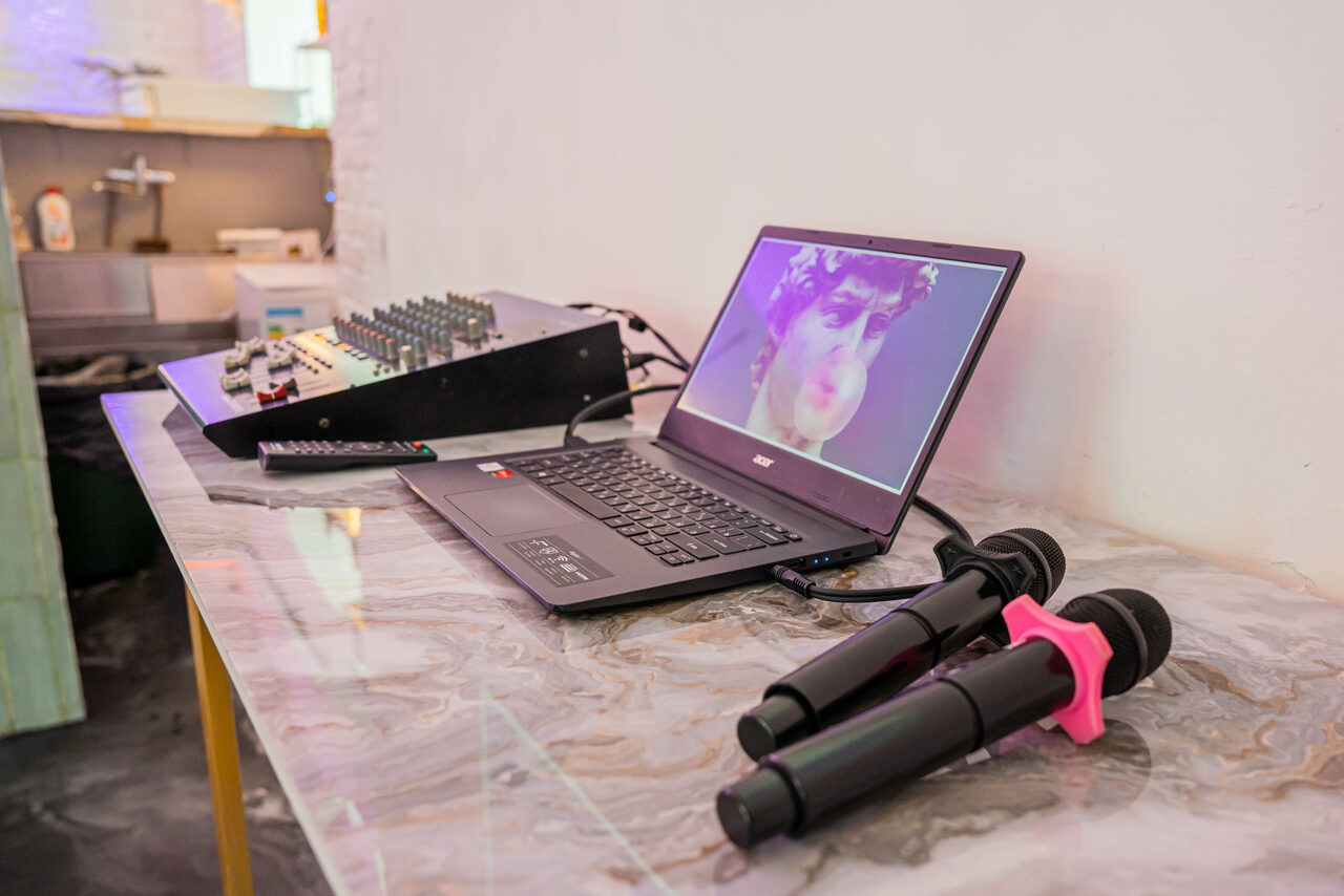 Арендовать Атмосферное пространство с верандой для любых мероприятий