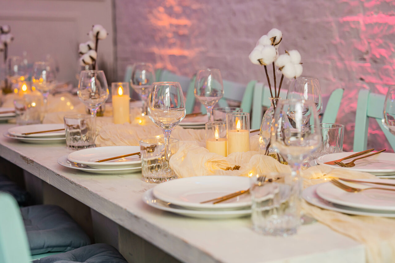 Арендовать Атмосферное пространство с верандой для любых мероприятий