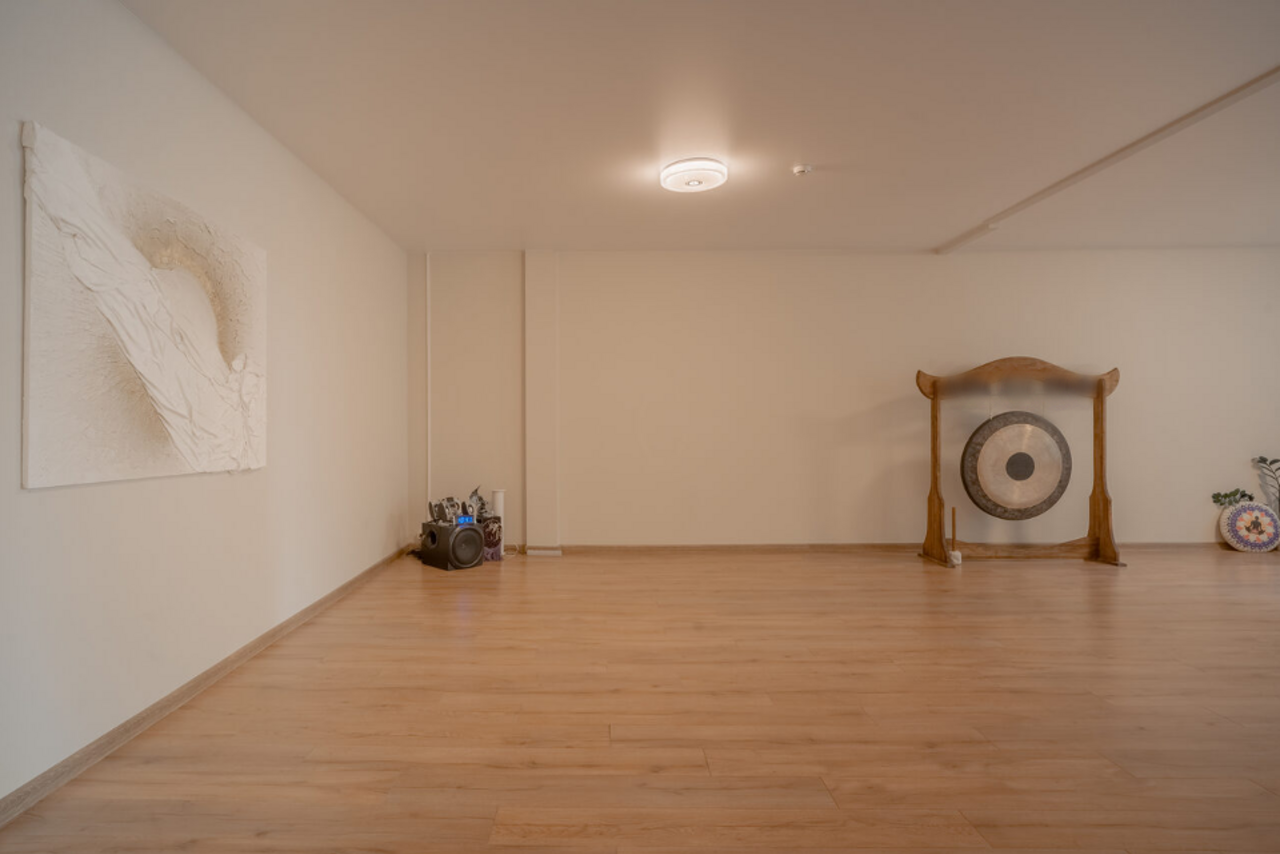 Арендовать Светлый зал 90 кв. метров