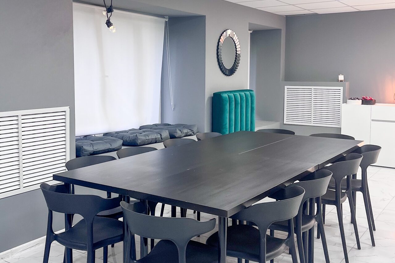 Арендовать Современный зал для различных мероприятий