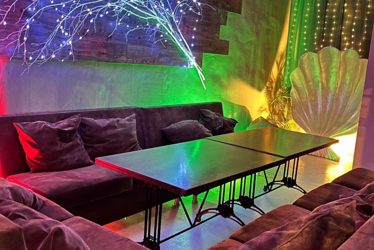 Арендовать Уютный лофт-зал с красивым видом